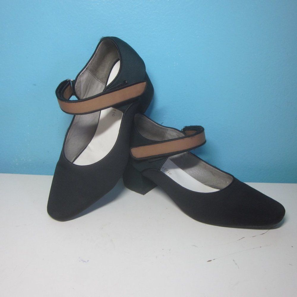 Oriental Traffic Womens Shoes Mary Jane Style Size 8 Barely Worn Condition